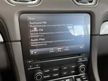 PORSCHE Boxster 718 Leder BOSE R.Cam Navi Sitzbelüftung