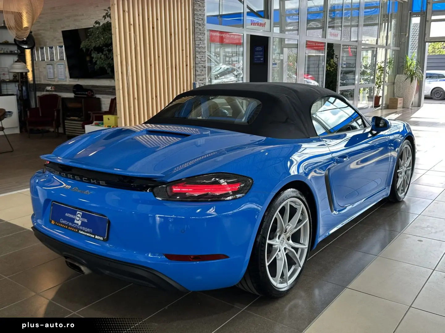 PORSCHE Boxster 718 Leder BOSE R.Cam Navi Sitzbelüftung