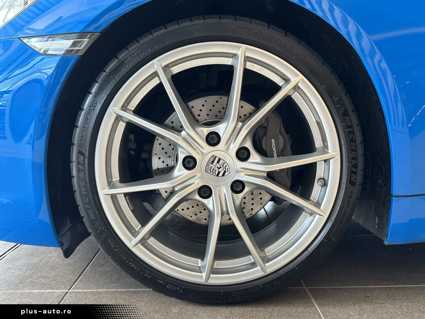 PORSCHE Boxster 718 Leder BOSE R.Cam Navi Sitzbelüftung