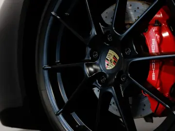 PORSCHE 718 Cayman GTS 4.0