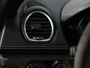 PORSCHE 718 Cayman GTS 4.0