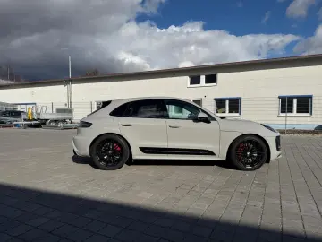 PORSCHE Macan GTS   1.Hand   Top Zustand