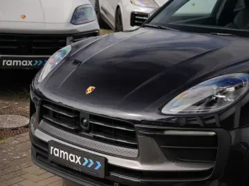 PORSCHE Macan T BURMESTER-ACC-LUFTF.-PANO-18WEGE-VOLL