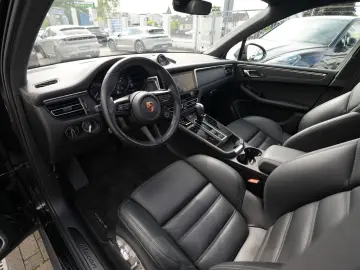 PORSCHE Macan T BURMESTER-ACC-LUFTF.-PANO-18WEGE-VOLL