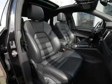 PORSCHE Macan T BURMESTER-ACC-LUFTF.-PANO-18WEGE-VOLL