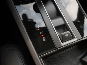 PORSCHE Macan T BURMESTER-ACC-LUFTF.-PANO-18WEGE-VOLL