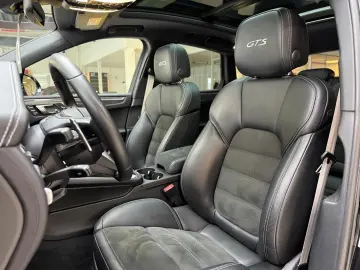 PORSCHE Macan GTS Pano 18Wege ACC Luft Standheizung 360