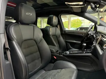 PORSCHE Macan GTS Pano 18Wege ACC Luft Standheizung 360