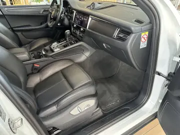 PORSCHE Macan Allrad R.Cam Navi Leder SHZ LED Tempomat