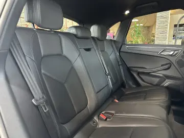 PORSCHE Macan Allrad R.Cam Navi Leder SHZ LED Tempomat