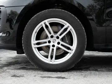 PORSCHE Macan Panorama Dachsystem Sitzheizung vorn
