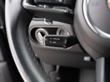 PORSCHE Macan Panorama Dachsystem Sitzheizung vorn