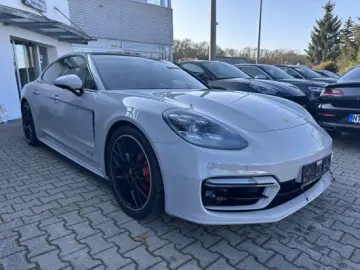 PORSCHE Panamera GTS 4.0 SPORTABGAS PANO HEAD-UP