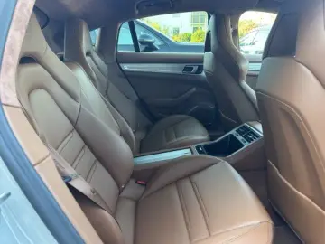 PORSCHE Panamera GTS 4.0 SPORTABGAS PANO HEAD-UP