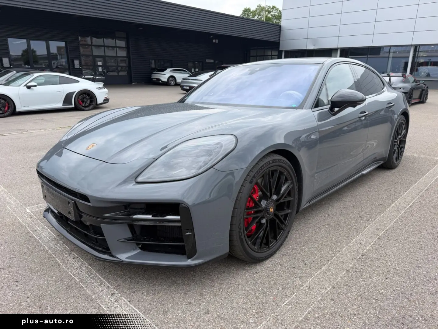 PORSCHE Panamera GTS SportDesign Beifahrerdisplay Pano