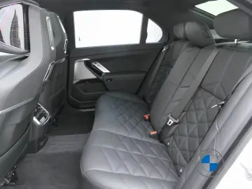 BMW 740d xDrive M Sport 21  AHK Skylounge