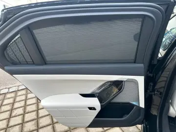 BMW 740d xDrive M Sport TV SkyL B&W
