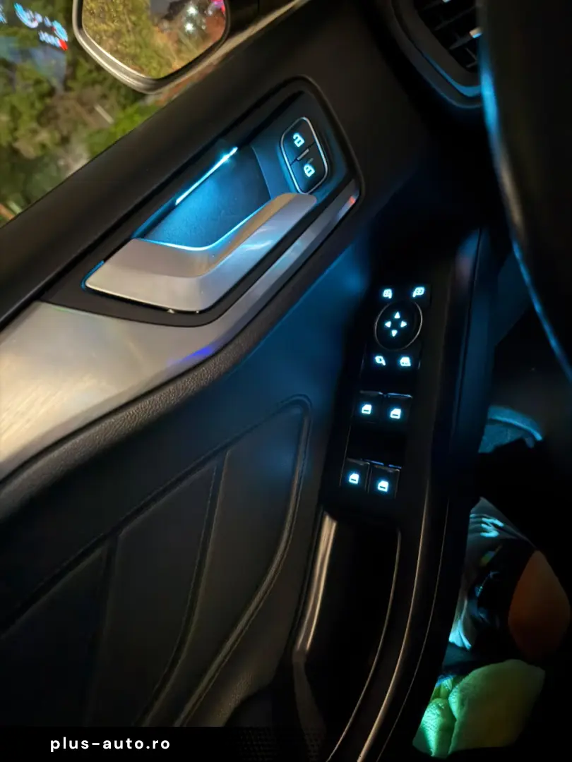 FORD Focus 2021 — imagine 6