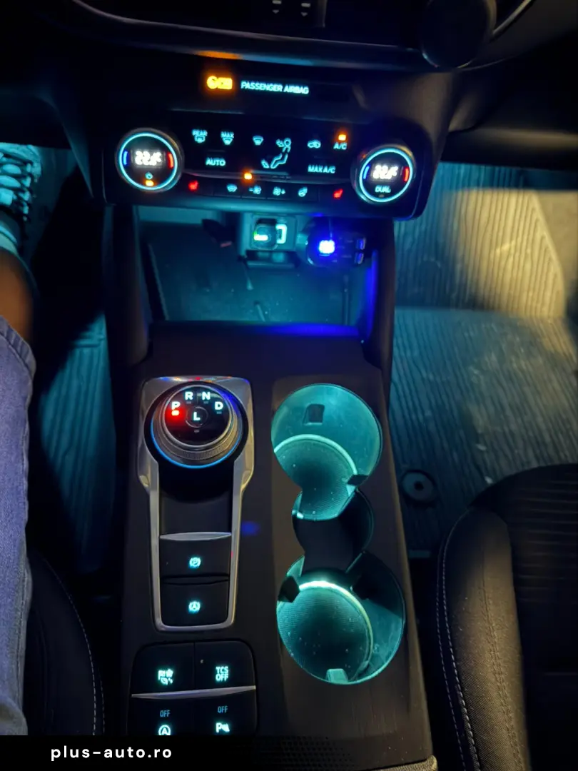 FORD Focus 2021 — imagine 7