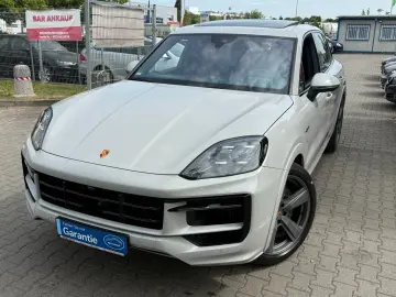 PORSCHE Cayenne E-Hybrid SPORT-PAKET INNO-DRIVE HUD CHRO
