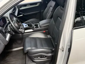 PORSCHE Cayenne E-Hybrid SPORT-PAKET INNO-DRIVE HUD CHRO
