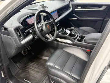 PORSCHE Cayenne E-Hybrid SPORT-PAKET INNO-DRIVE HUD CHRO