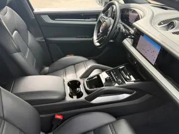 PORSCHE Cayenne E-Hybrid SPORT-PAKET INNO-DRIVE HUD CHRO