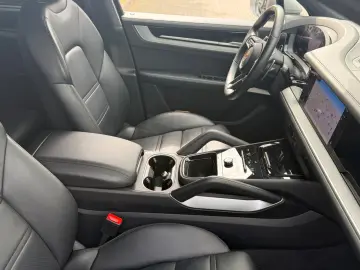 PORSCHE Cayenne E-Hybrid SPORT-PAKET INNO-DRIVE HUD CHRO