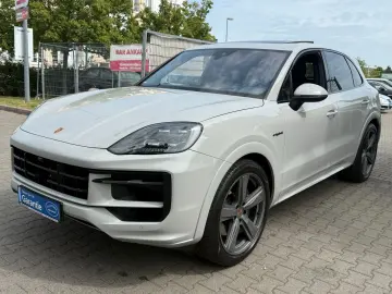 PORSCHE Cayenne E-Hybrid SPORT-PAKET INNO-DRIVE HUD CHRO