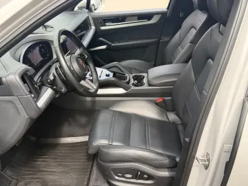 PORSCHE Cayenne E-Hybrid SPORT-PAKET INNO-DRIVE HUD CHRO