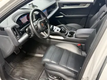PORSCHE Cayenne E-Hybrid SPORT-PAKET INNO-DRIVE HUD CHRO