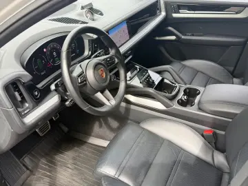 PORSCHE Cayenne E-Hybrid SPORT-PAKET INNO-DRIVE HUD CHRO