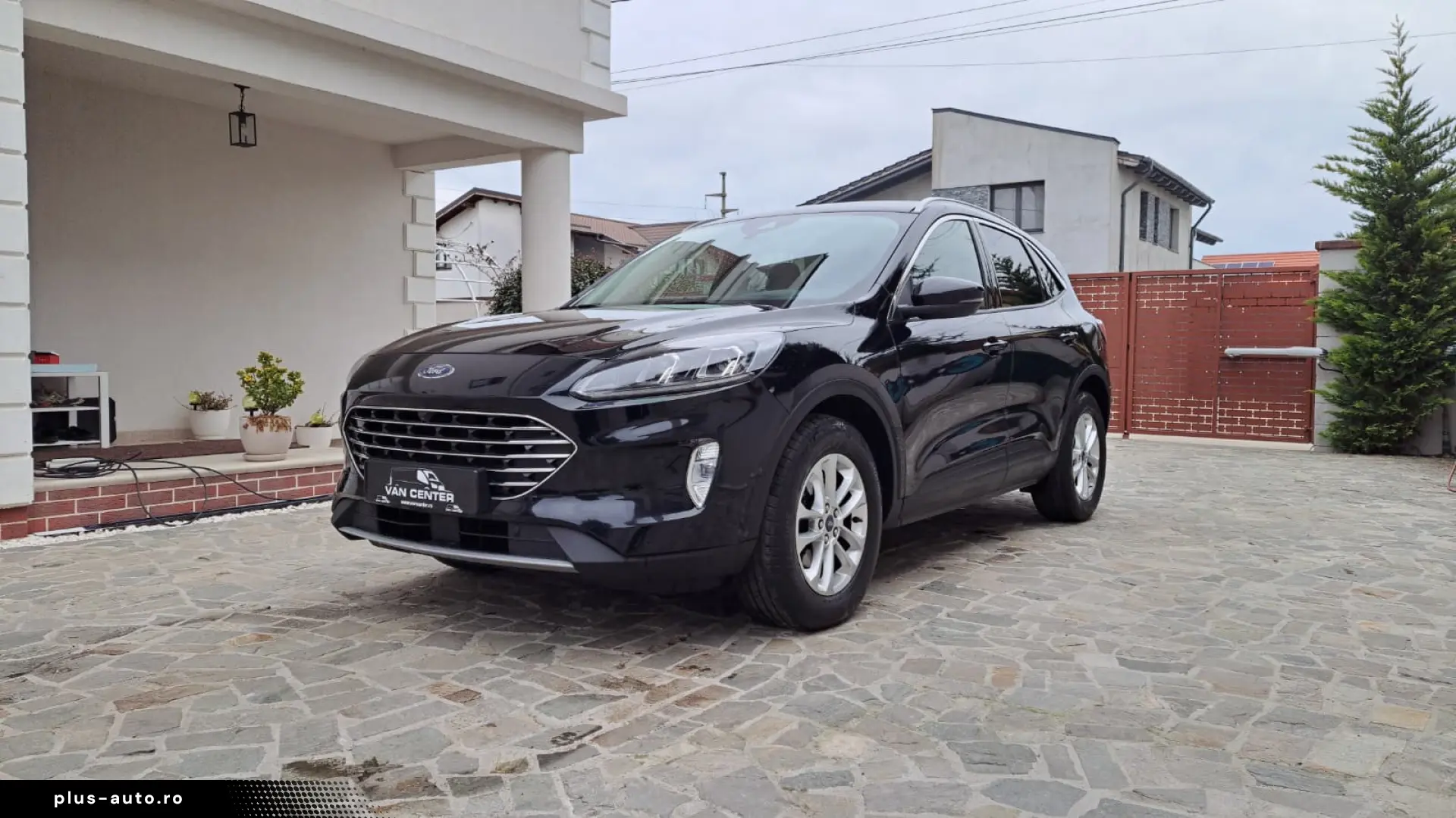 FORD KUGA TITANIUM X AWD