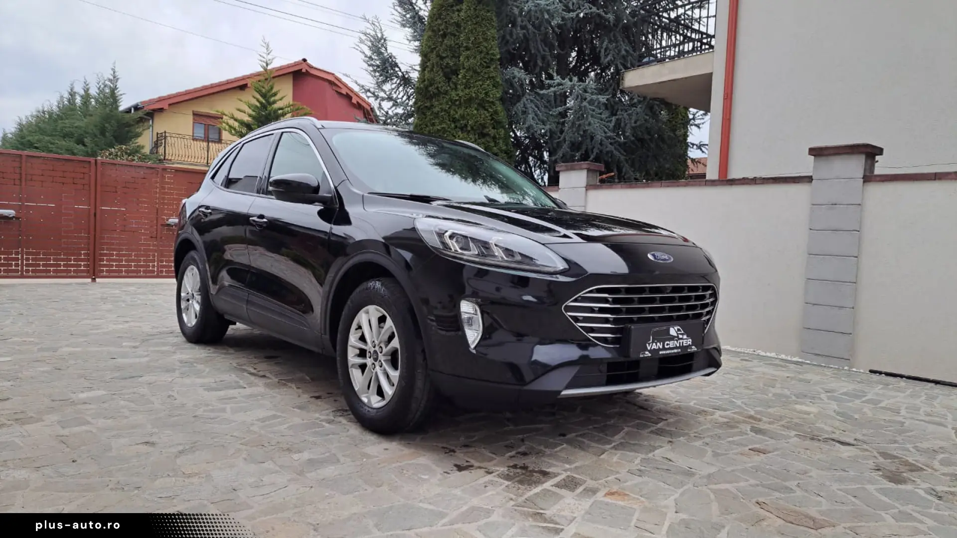 FORD KUGA TITANIUM X AWD