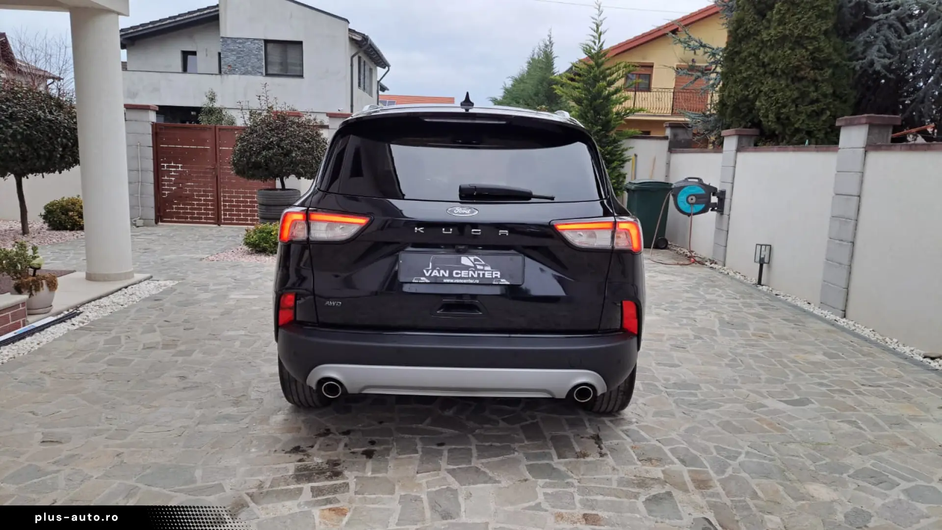 FORD KUGA TITANIUM X AWD