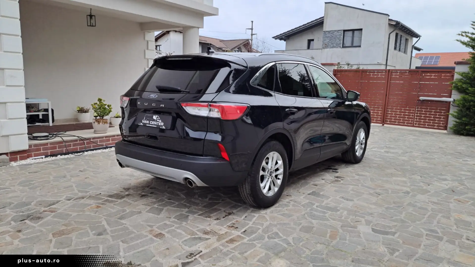 FORD KUGA TITANIUM X AWD