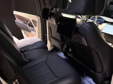 LAND ROVER Range Rover Autobiography