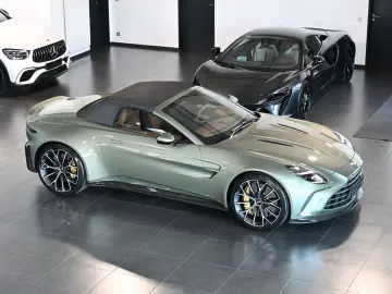 ASTON MARTIN V8 Vantage Roadster California Sage UPE…