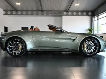 ASTON MARTIN V8 Vantage Roadster California Sage UPE…