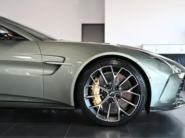 ASTON MARTIN V8 Vantage Roadster California Sage UPE…