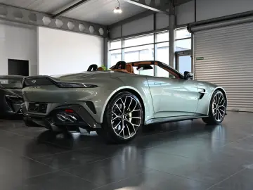 ASTON MARTIN V8 Vantage Roadster California Sage UPE…