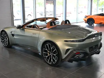ASTON MARTIN V8 Vantage Roadster California Sage UPE…