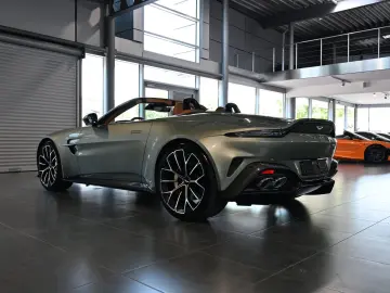 ASTON MARTIN V8 Vantage Roadster California Sage UPE…