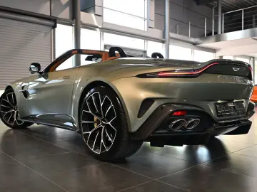 ASTON MARTIN V8 Vantage Roadster California Sage UPE…