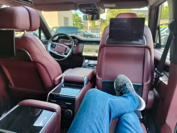 LAND ROVER RR D350 LWB Autobiography Business class   TV