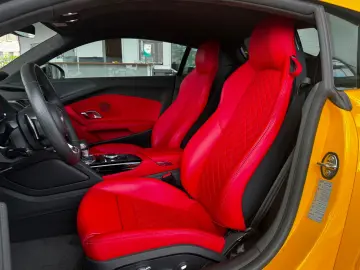 AUDI R8 Coupe 5.2 FSI quattro performance Keramik