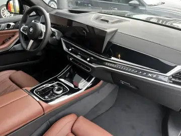 BMW X7 xDrive40d M Sport Pro  - LIVRARE RAPIDA!