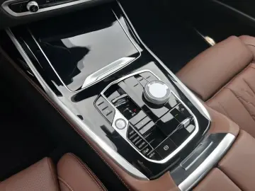 BMW X7 xDrive40d M Sport Pro  - LIVRARE RAPIDA!