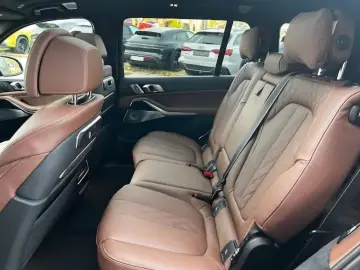 BMW X7 xDrive40d M Sport Pro  - LIVRARE RAPIDA!