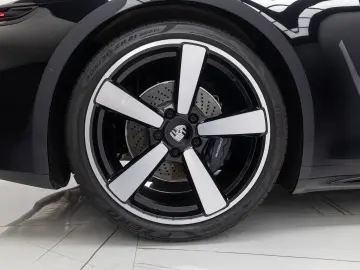 Porsche 911 Carrera PDK
